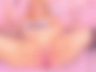 Samanta MILF webcam performer live streaming