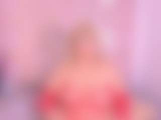 Samanta MILF webcam performer live streaming