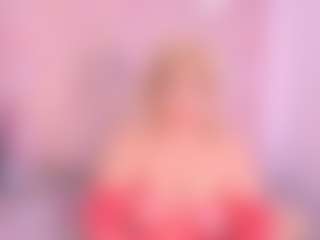 Live cam show with Samanta - Blonde Hair Curvy on slutload