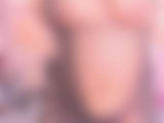 Live cam show with Samanta - Fingering MILF on xDating