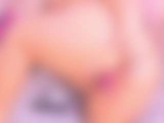 Live cam show with Samanta - Full Nudity on Camsoda