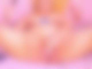 Live cam show with Samanta - Lush MILF on CamSodaAdn