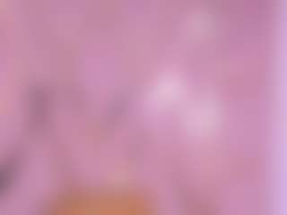 Samanta MILF webcam performer live streaming