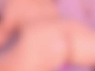 Live cam show with Samanta - Deepthroat on live18s.com