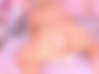 Samanta MILF webcam performer live streaming