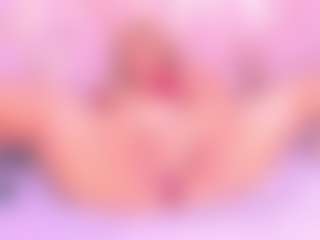 Live cam show with Samanta - Fingering MILF on crypto-cams