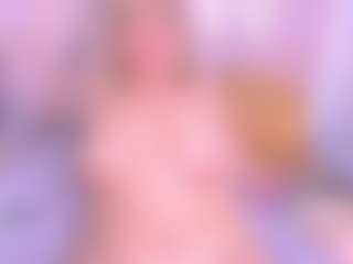 Samanta MILF webcam performer live streaming