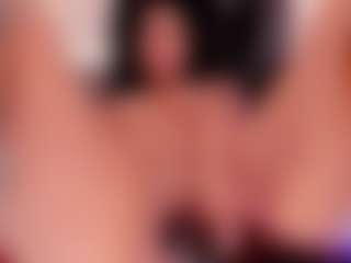 Live cam show with Beverly-johnson - Striptease on Camsoda