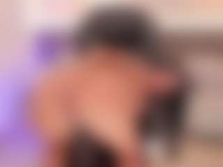 Live cam show with Beverly-johnson - College Teen (18+) on CamClone