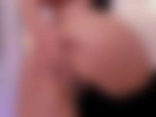 Live cam show with Beverly-johnson - Bikini on Camsoda