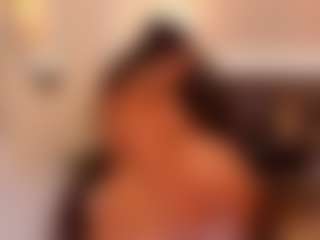 Live cam show with Beverly-johnson - College Curvy on Camsoda