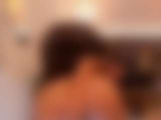 Live cam show with Beverly-johnson - College Curvy on Camsoda