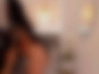 Live cam show with Beverly-johnson - Skinny on Camsoda