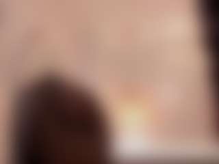 Live cam show with Beverly-johnson - Bikini on WildCum