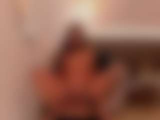 Beverly-johnson's Live Sex Cam Show