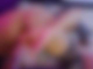 Live cam show with Daliana-Gounbolt - Tease on Camming Site