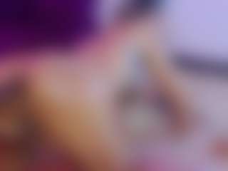 Live cam show with Daliana-Gounbolt - Smoking on Camsoda