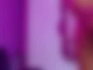 Live cam show with Daliana-Gounbolt - Drinking on Camsoda