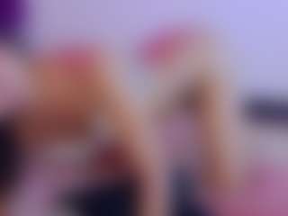 Live cam show with Daliana-Gounbolt - Smoking on fapnchat