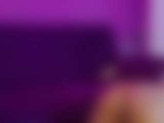 Live cam show with Daliana-Gounbolt - Average on Camsoda Late Night