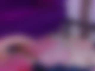 Live cam show with Daliana-Gounbolt - Spank on Latina Girls
