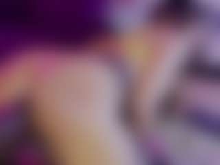 Live cam show with Daliana-Gounbolt - Flat Chested on Camsoda