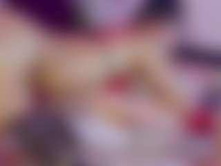 Live cam show with Daliana-Gounbolt - Facial Piercings on Camsoda