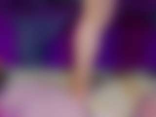 Live cam show with Daliana-Gounbolt - Facial Piercings on Camsoda