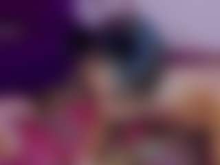 Live cam show with Daliana-Gounbolt - Smoking on Big Tits