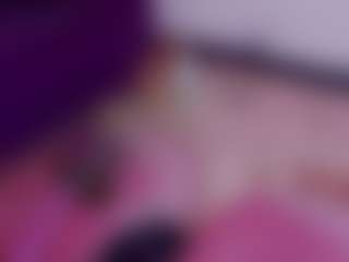 Live cam show with Daliana-Gounbolt - Average on fapnchat