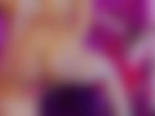Live cam show with Daliana-Gounbolt - Ebony on luckytryst.com | colombia