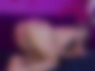 Live cam show with Daliana-Gounbolt - HD on Milfs Live