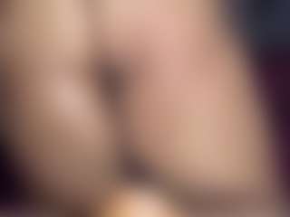 honeyglow22's Live Sex Cam Show