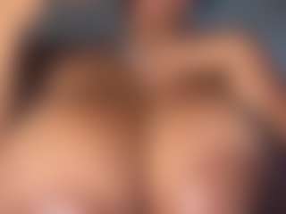 honeyglow22's Live Sex Cam Show