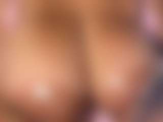 honeyglow22's Live Sex Cam Show