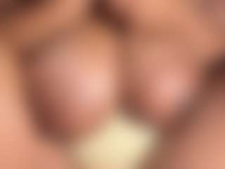 honeyglow22's Live Sex Cam Show