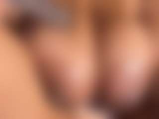 honeyglow22's Live Sex Cam Show