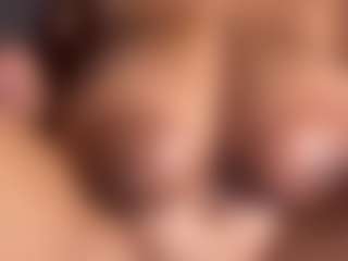 honeyglow22's Live Sex Cam Show