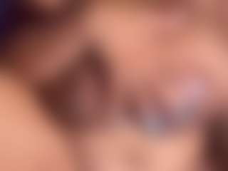 honeyglow22's Live Sex Cam Show