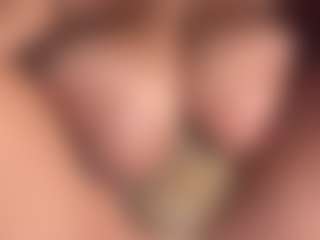 honeyglow22's Live Sex Cam Show