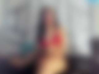 Live cam show with PerlaJohnsonRs - Oil on TeamSkeetLive