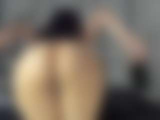 Live cam show with PerlaJohnsonRs - Shower on Camsoda