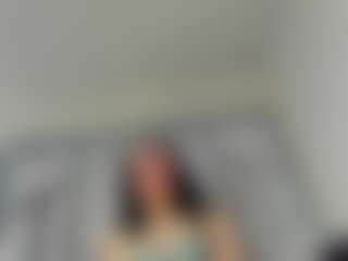 Live cam show with PerlaJohnsonRs - Curvy Small Tits on milfzrlive.com