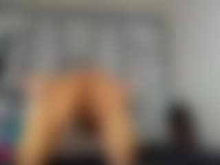 Live cam show with PerlaJohnsonRs - Ass Clapping on Cam Slut