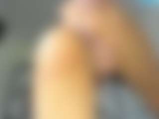 Live cam show with PerlaJohnsonRs - Ass Clapping on CamwithHer