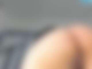 Live cam show with PerlaJohnsonRs - Ass Clapping on live.xbliss.ai