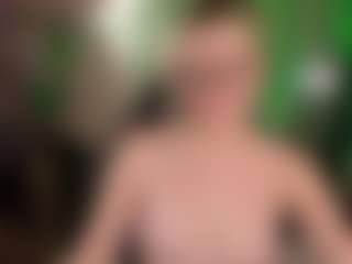 Live cam show with Rocket - Sweet on Camsoda
