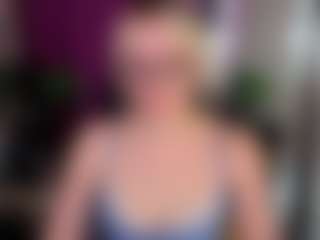 Live cam show with Rocket - Moan on parknlotfishbdy