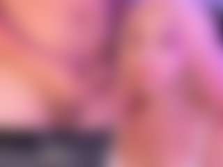 Spettacolo in cam dal vivo con Sextape-couple - Bedroom su Camsoda