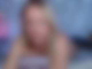 Guitarchikk's Live Sex Cam Show
